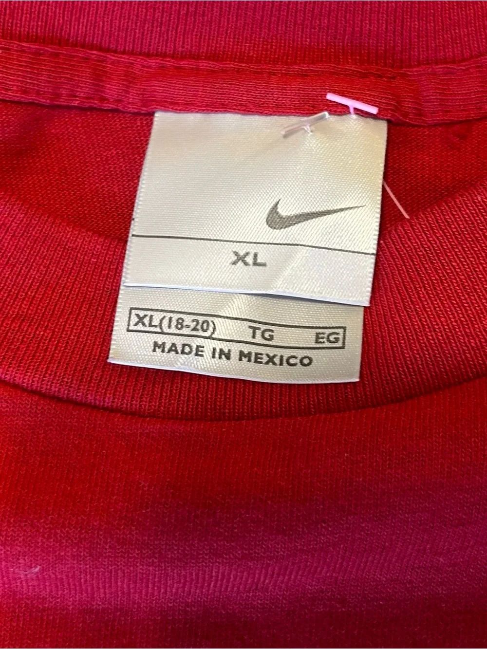 Nike Boys Red Long-Sleeve 'Play Hard' Basketball Tee XL NWT